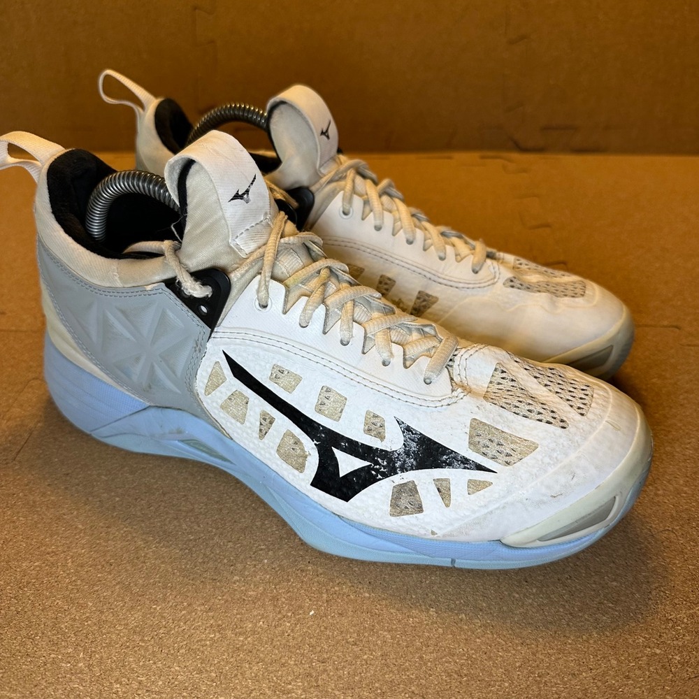 Mizuno Wave Momentum Womens 10 White V1GC191210 Volleyball Shoes Sneaker